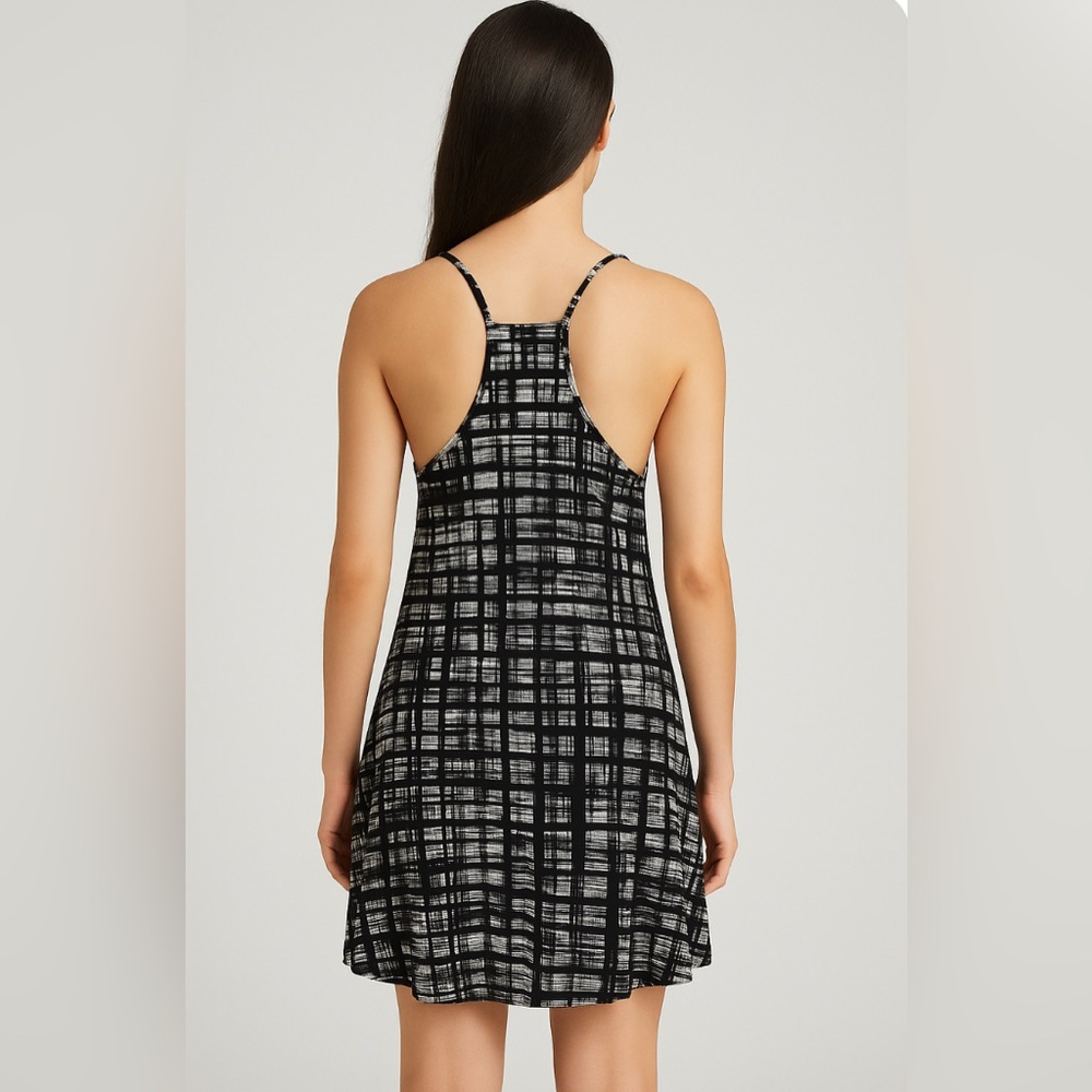 West Loop Black & White Patterned Mini Dress women’s Size Small–…(G3)”✨
